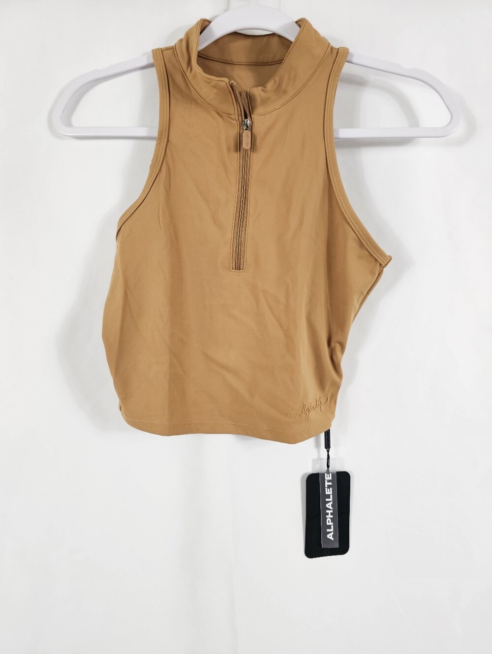 NWT Alphalete Pulse Zip Tank in Chestnut - Size M